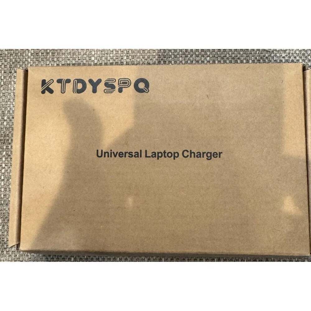 KTDYSPQ Black Universal Laptop Charge & Cable Adapter New